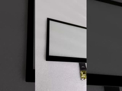 13.3-calowy ekran dotykowy